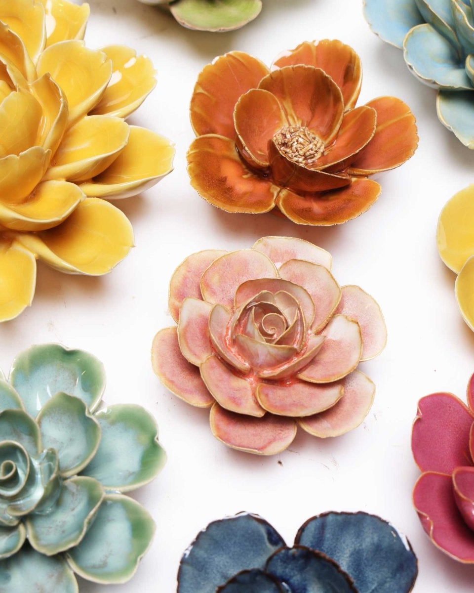 Ceramic Flowers With Keyhole For Hanging On Walls Collection 15 Kit - Chive US Wholesale