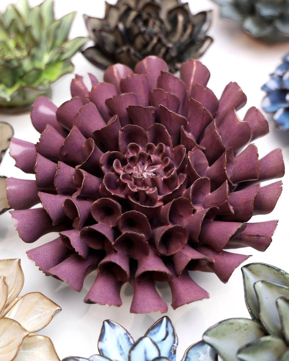 JA02 Violet Blue Cornel Dahlia - Chive US Wholesale
