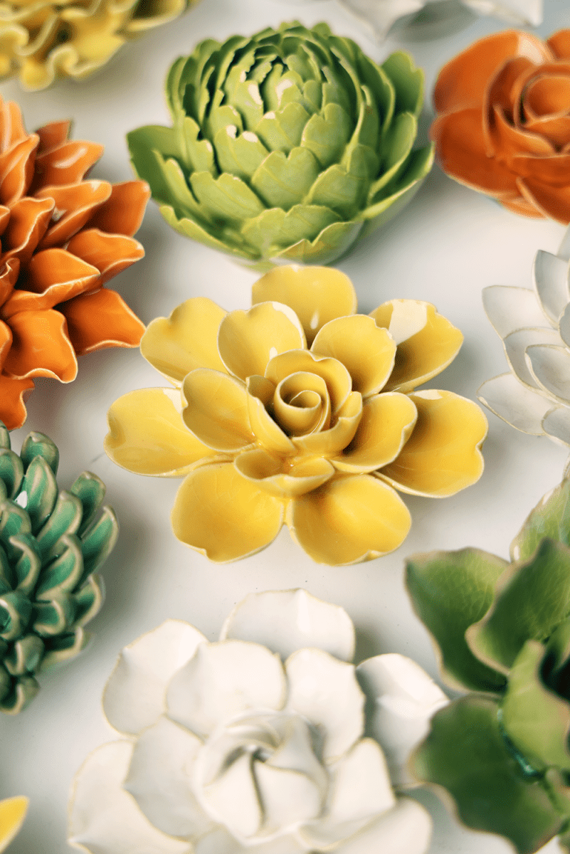 EG27 Burnt Yellow Tahitian Gardenia - Chive US Wholesale