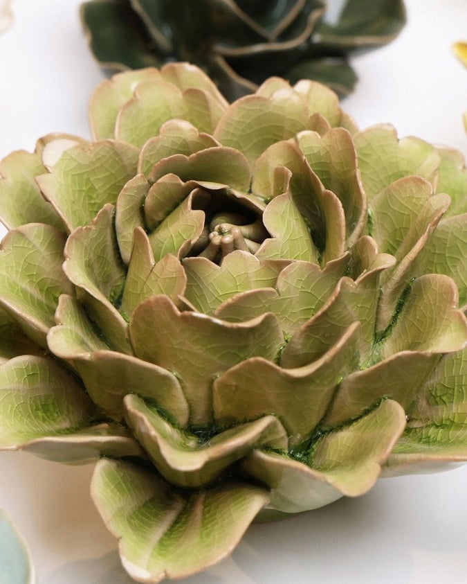EG06 Peridot Comanche Peony - Chive US Wholesale