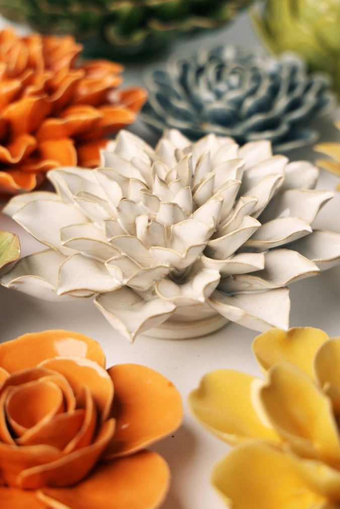 EG23 Ivory Autumn Azalea - Chive US Wholesale