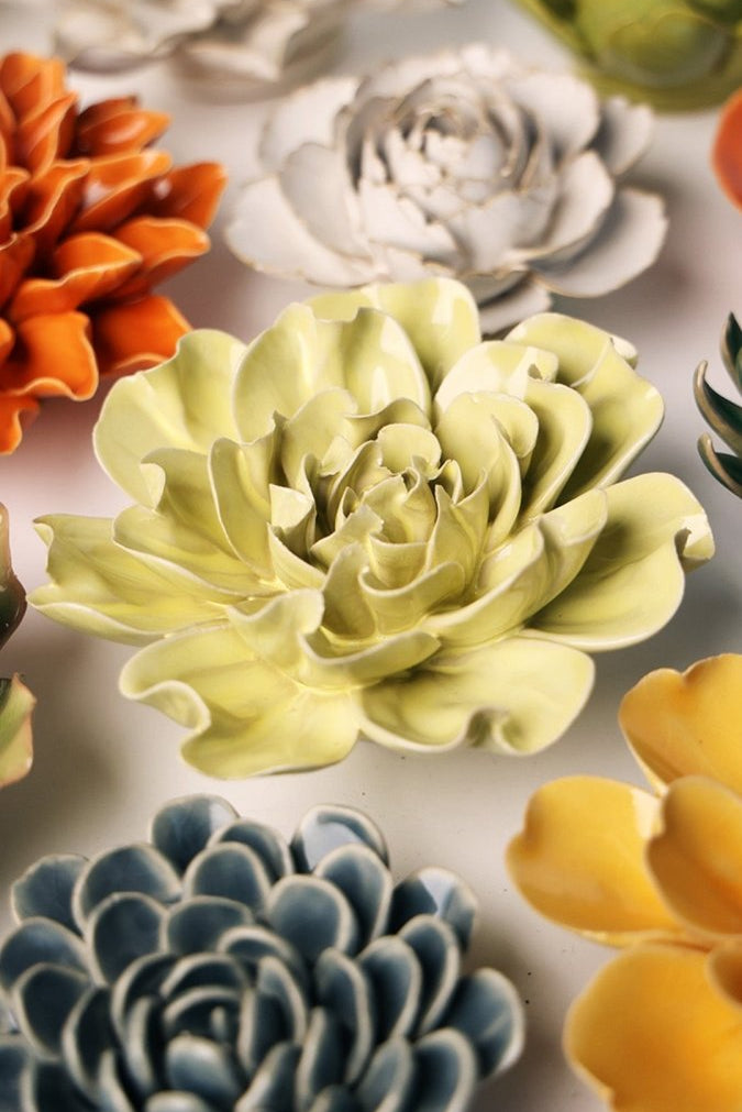 EG26 Lime Yellow Larkspur - Chive US Wholesale