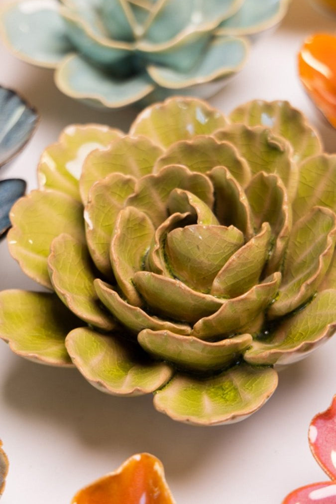 FR12 Peridot Keiko Peony - Chive US Wholesale