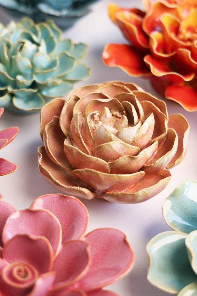 FR22 Peach Pink Big Ben Peony - Chive US Wholesale