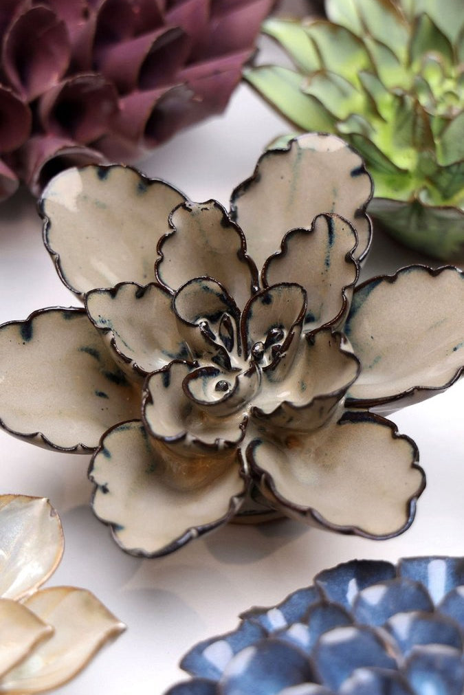JA05 Latte Empress Lotus - Chive US Wholesale
