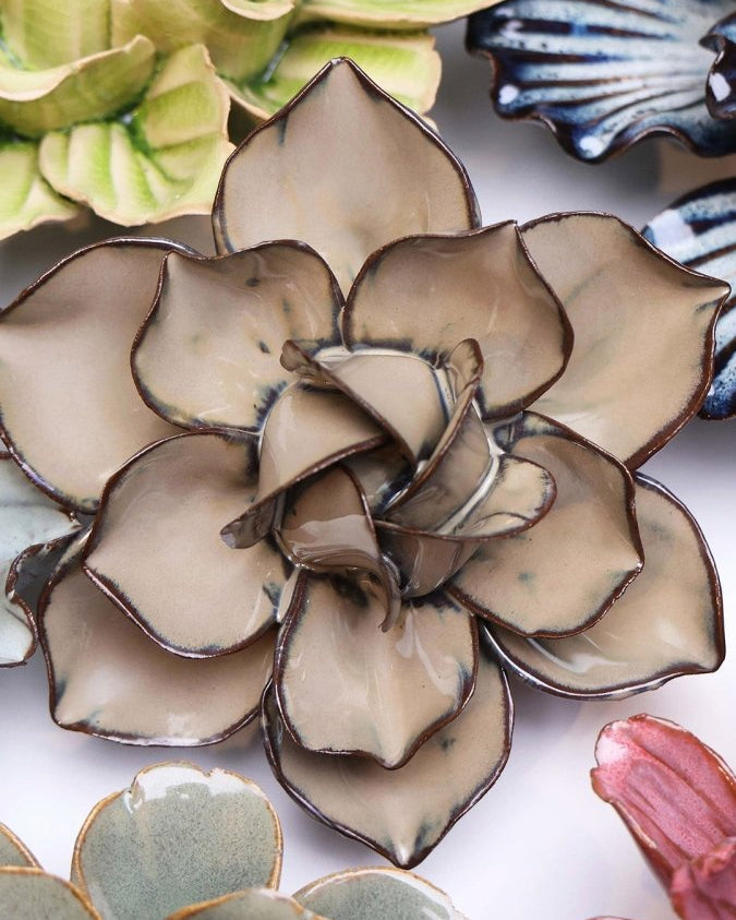 JA18 Latte Daffodil - Chive US Wholesale