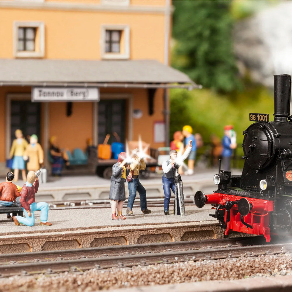 Noch Terrarium Figures Mini - Chive US Wholesale