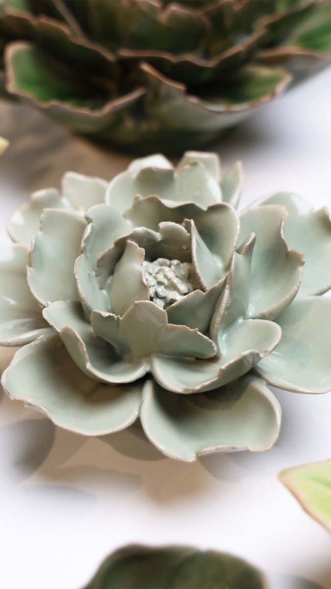 EG09 Pistachio Green Rose - Chive US Wholesale