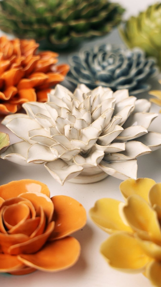 EG23 Ivory Autumn Azalea - Chive US Wholesale