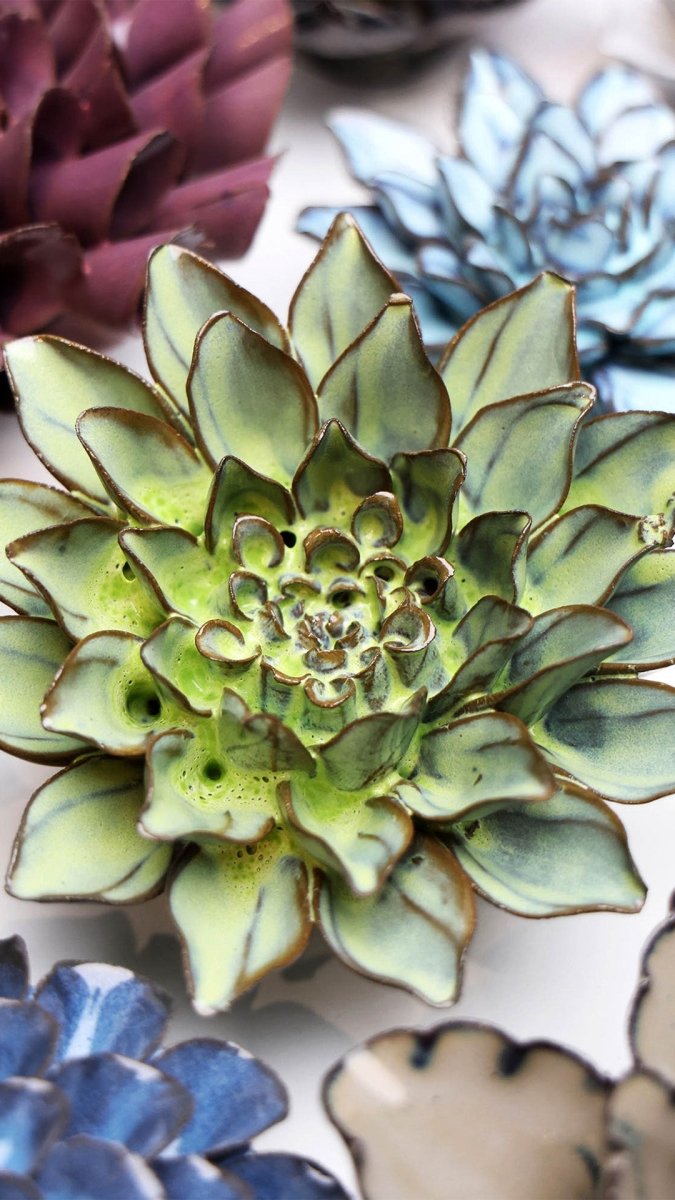 JA06 Pear Green Calico Aster - Chive US Wholesale